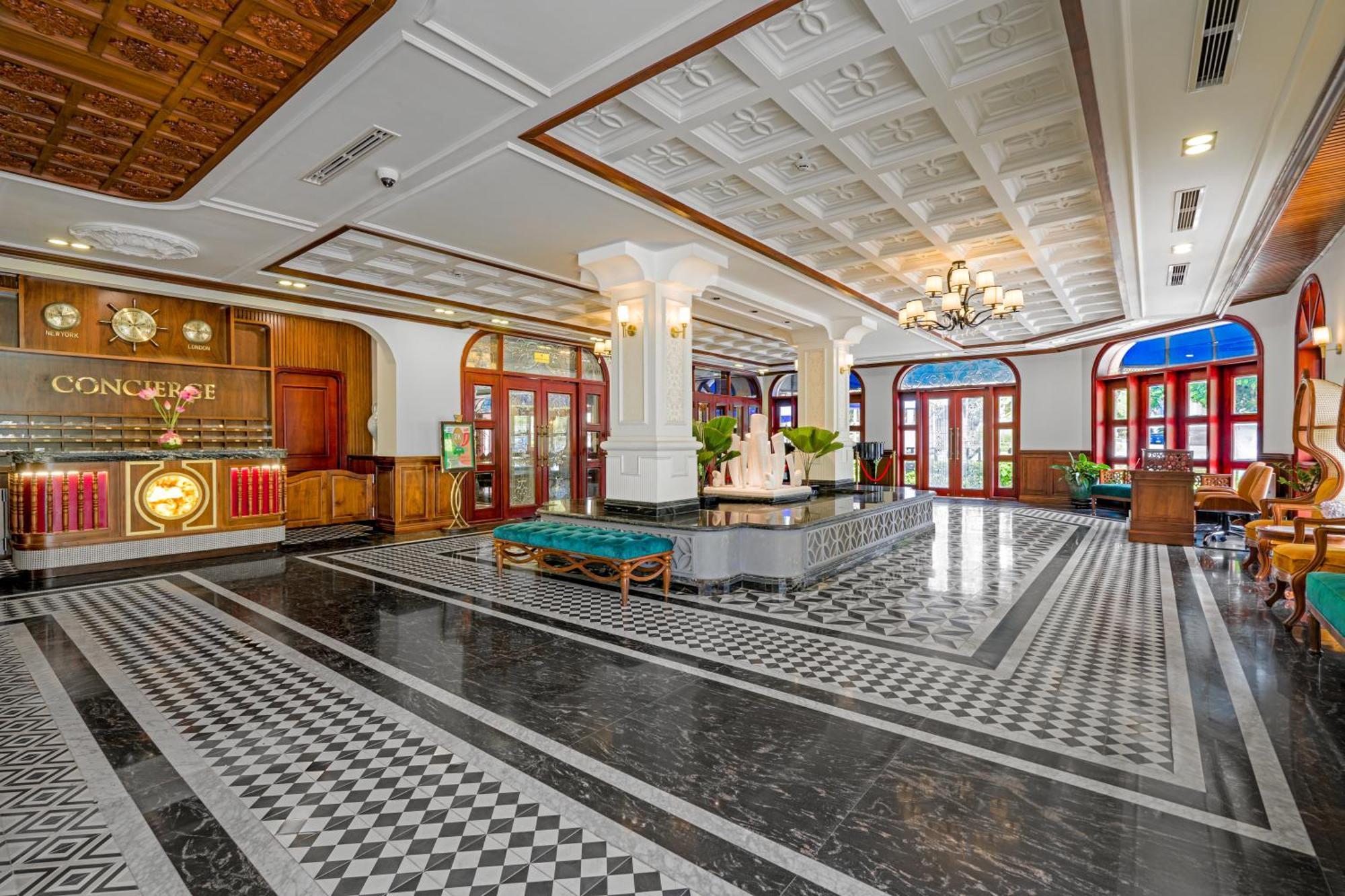Grand Fleuve Boutique Hotel Ha Long Exterior photo